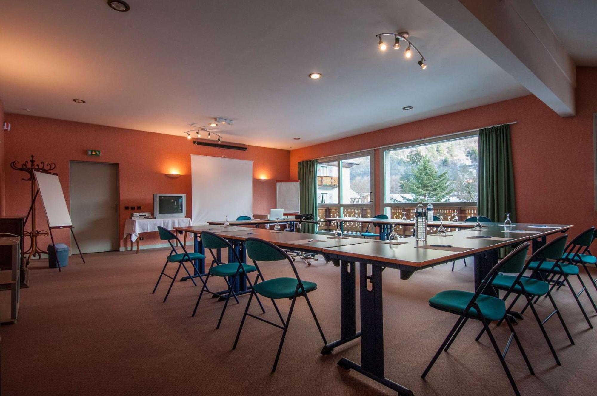Brit Hotel Florimont Saint-Ferréol Eksteriør billede