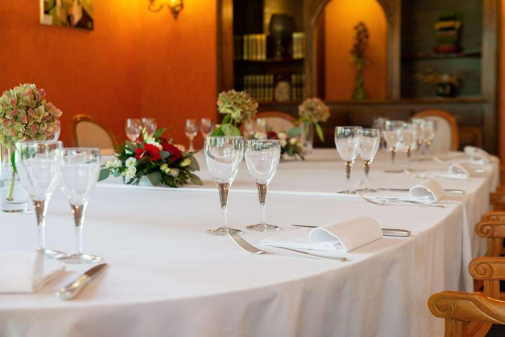 Brit Hotel Florimont Saint-Ferréol Restaurant billede